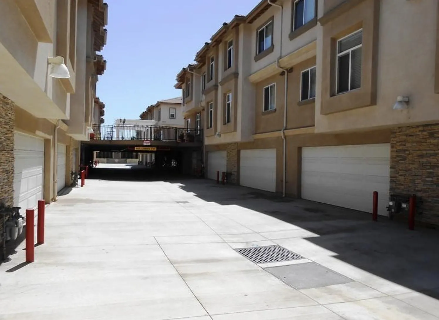 Elm Vista Dr, Downey — Photo 3