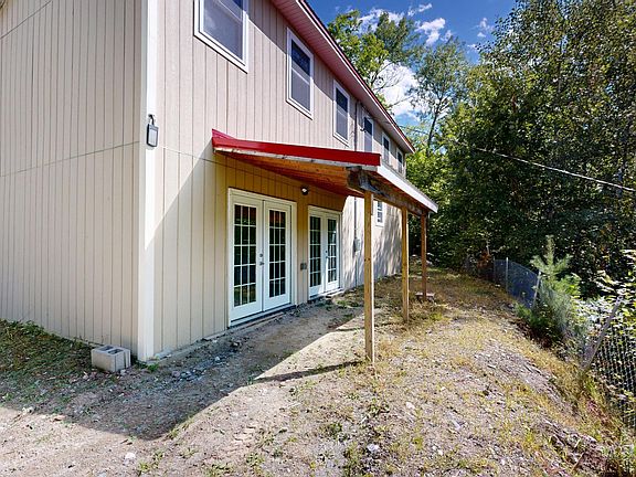 2nd image of 1027 Canada Road