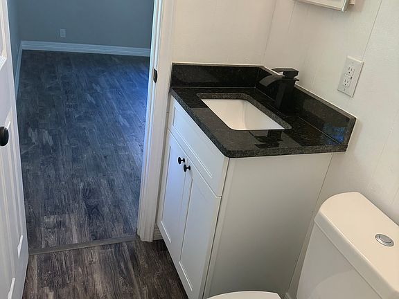 2nd image of 1305 Marlborough Dr #1