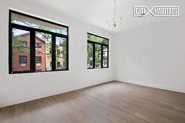 Sold by Citi Habitats | media 33