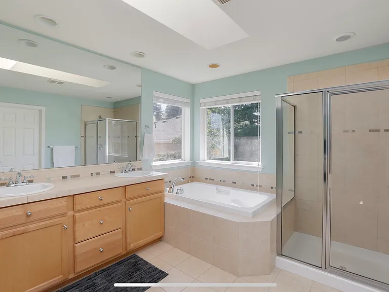 12939 NE 204th Pl — Photo 8