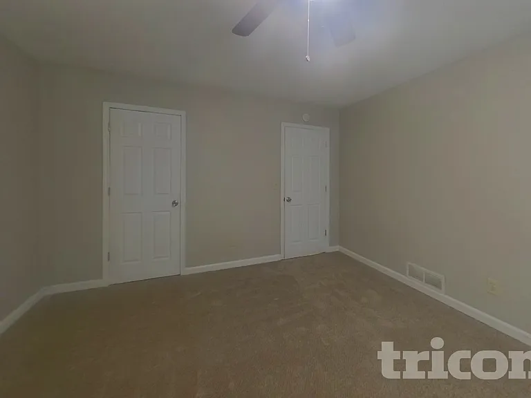 120 Elberta Dr — Photo 7