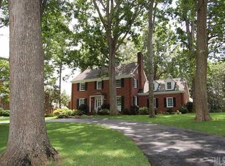 857 7th St NW, Hickory, NC 28601