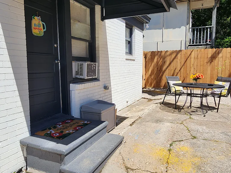 905 McIntosh St — Photo 25