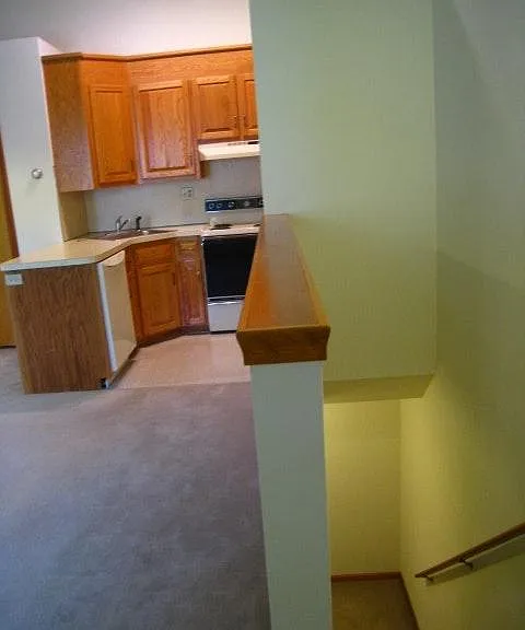 Living area, second level