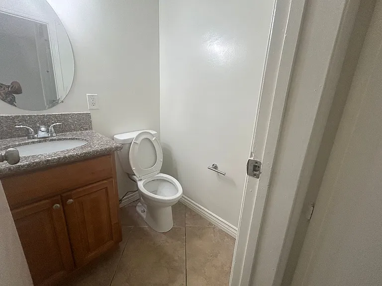 7822 Newman Ave #A — Photo 5
