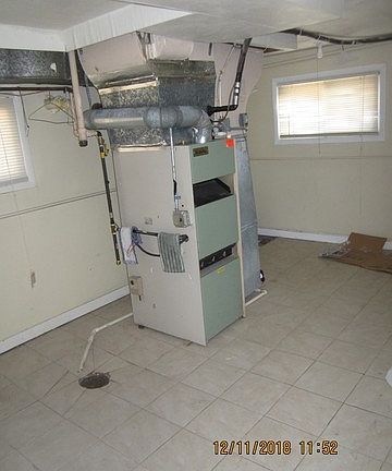 5th image of 1359 Buffalo Ave