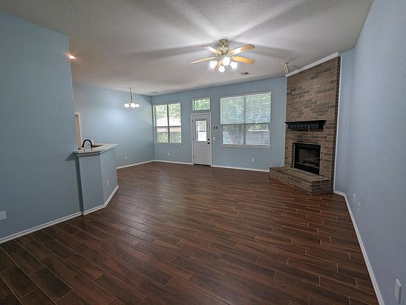 4th image of 14009 Bermuda Cir