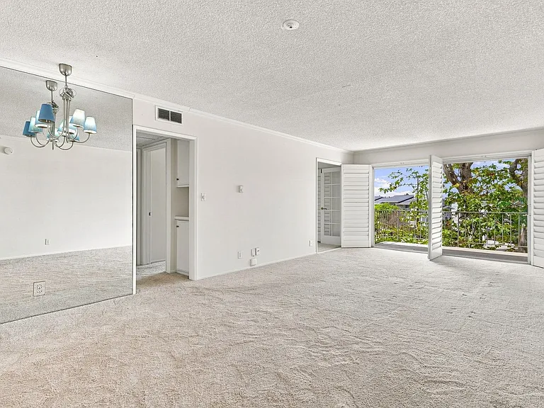 300 Cagney Ln #1 — Photo 4