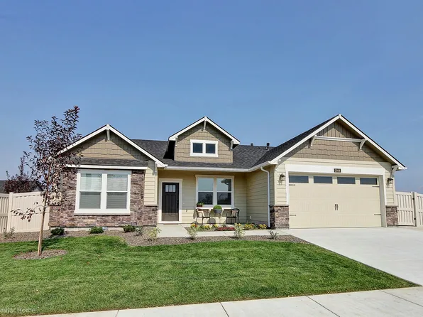 3064 Umpqua Dr #38, Medford, OR 97504