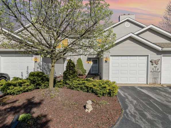 1185 Vista Dr, Chesterton, IN 46304