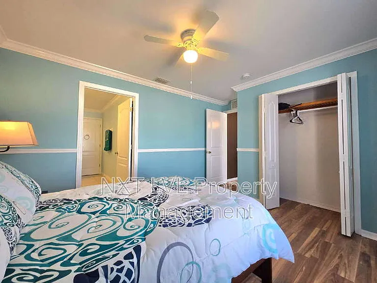 1401 SW Embers Ter — Photo 12