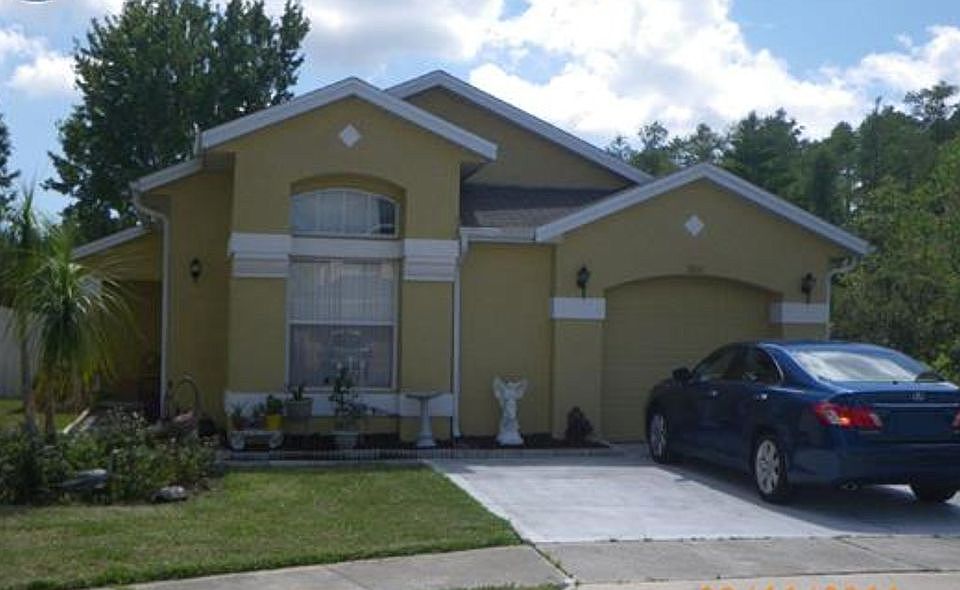 1st image of 200 Woodbay Ct