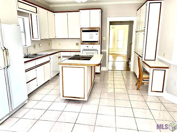 5th image of 25939 Linwood Ave