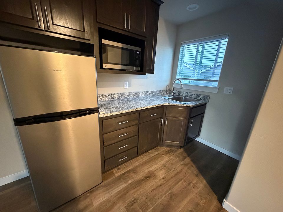 2nd image of 7863 28th St #B