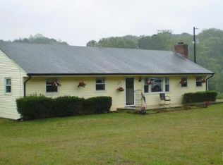 3298 Stewartsville Rd, Moneta, VA 24121
