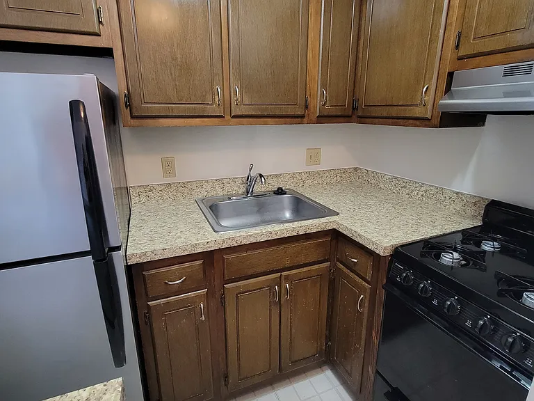 515 S 9th St #3B — Photo 4