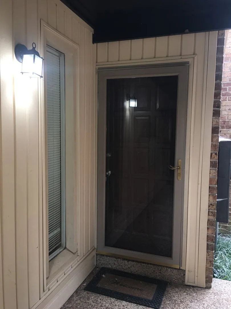 Price Improvement and $500 off 2nd month's rent! — Photo 2