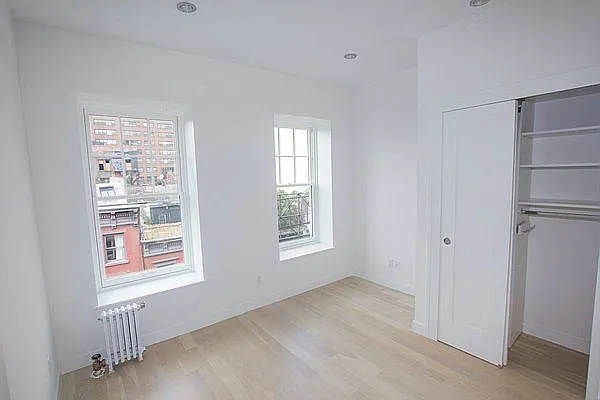 Rented by Jonis Realty | media 6