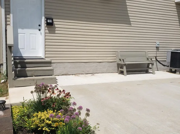 180 Marrs Ln, Kearneysville, WV 25430