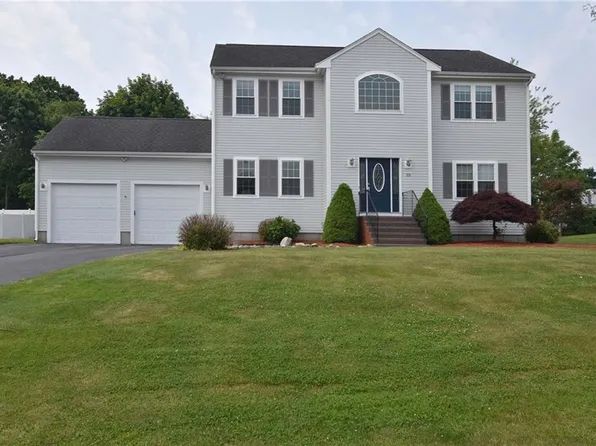 33 Ford Farm Rd, Tiverton, RI 02878