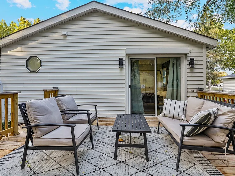 3603 Holly Ln — Photo 2