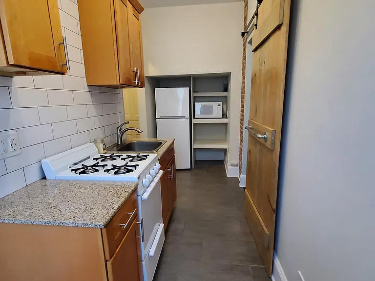 584 Elmwood Ave #2 — Photo 7