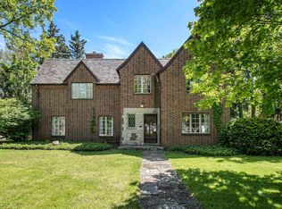 1222 E Eckman St, South Bend, IN 46614