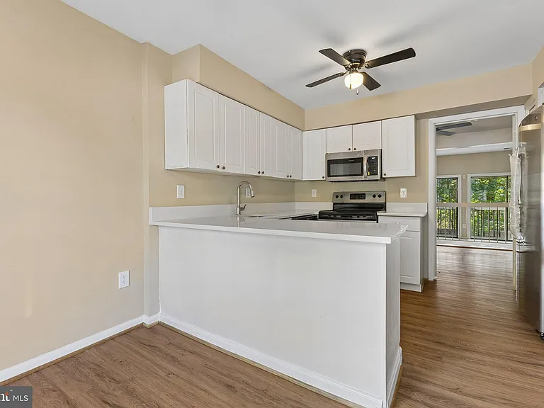12789 Cara Dr — Photo 9