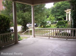 6331 Walnut St, Pittsburgh, PA 15206