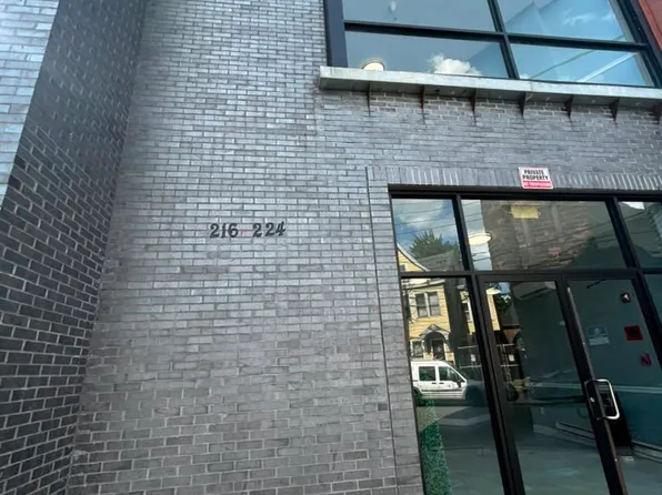 215 Spring St, Paterson, NJ 07503