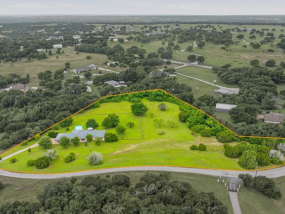5th image of 118 Pleasant Valley Ln