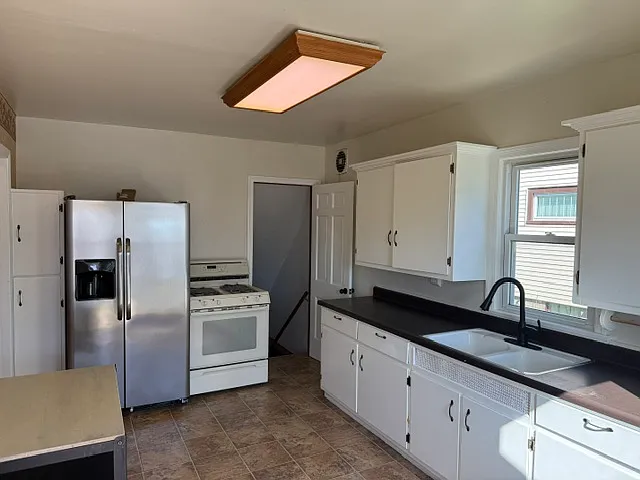 2 bed, 1326 sqft, $1,895 — Photo 3