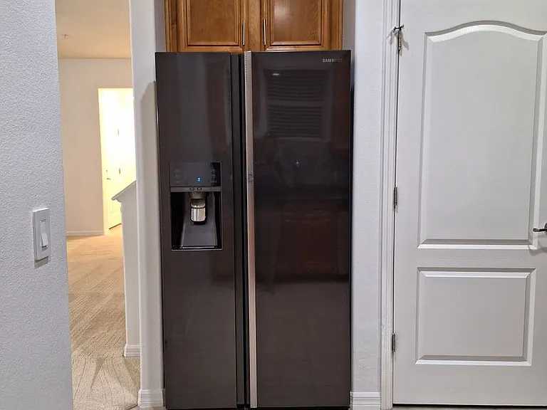1017 Priory Cir — Photo 4