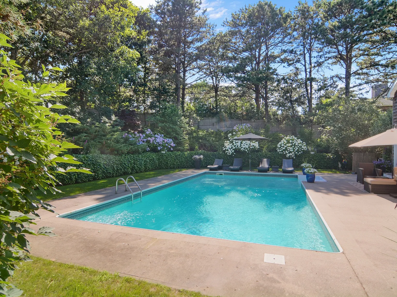 Fantastic five bedroom Rental in Southampton — Photo 3