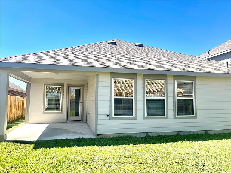 17477 Rosewood Manor Ln — Photo 22
