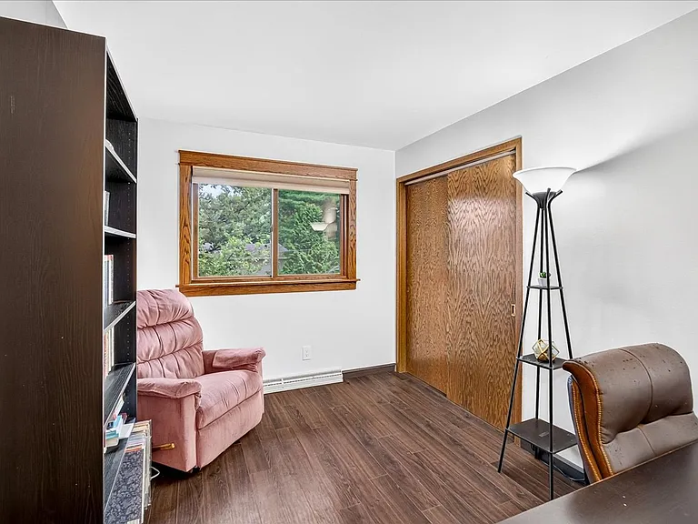 18 Cathy Ct — Photo 29