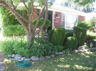 17376 Stricker Ave, Eastpointe, MI 48021