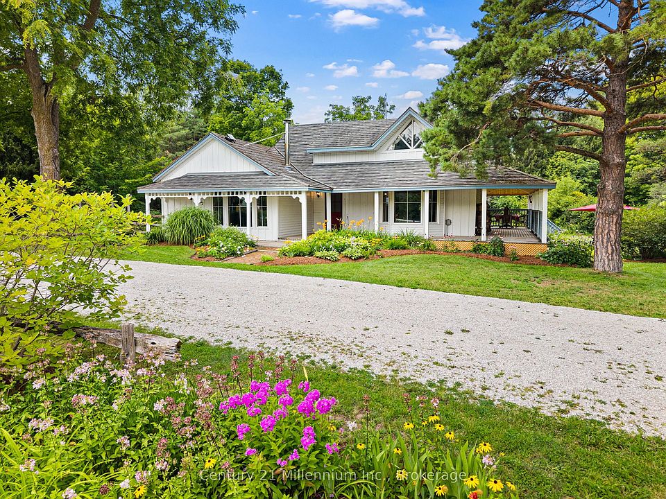 1st image of 262 Batteaux Rd