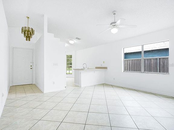 3rd image of 2307 S Brown Ave
