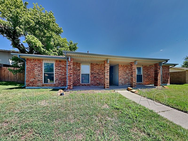 1st image of 7109 Cloverglen Dr