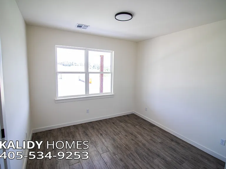 17584 Salma Rd — Photo 9