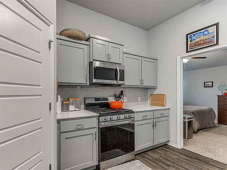 3 bed, 1340 sqft, $1,695 — Photo 4