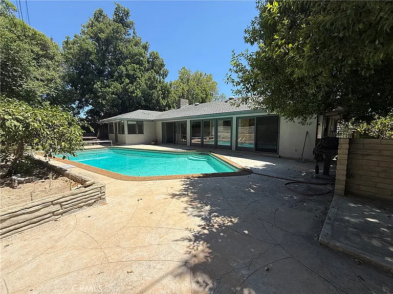 17 Andrea Ln — Photo 23