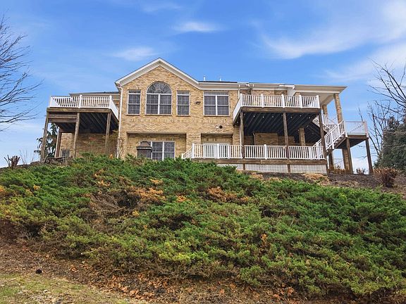 5th image of 404 Vista Rdg