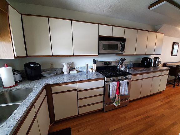 Kitchen granite counter tops