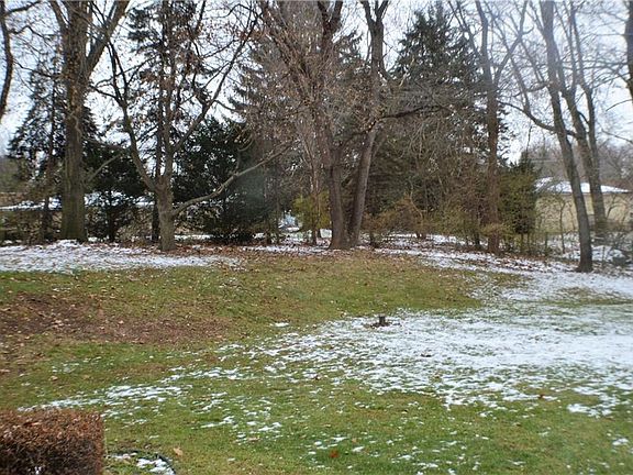 3rd image of 3773 Cayugas Dr