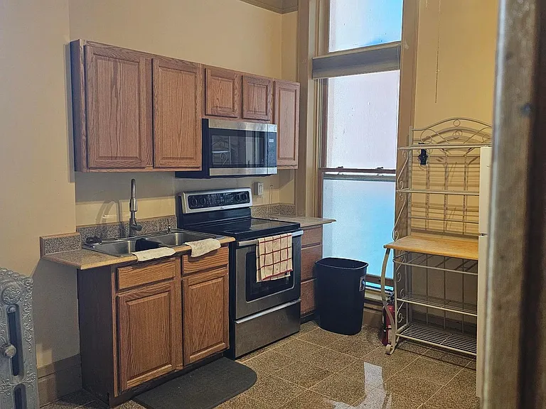 117 Hamilton St #2C — Photo 4