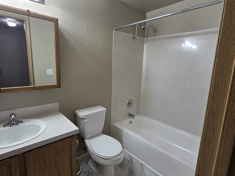 15723 Admiralty Way — Photo 7