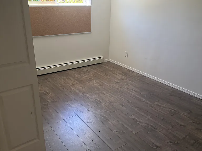 960 Balbirnie Blvd — Photo 10